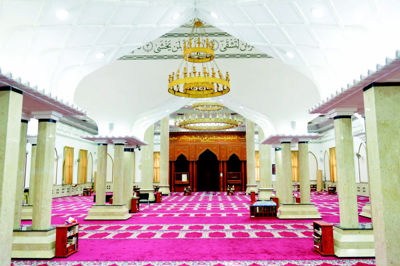  مسجد عيسى عبدالله عبدالعزيز العثمان في «الخالدية»
